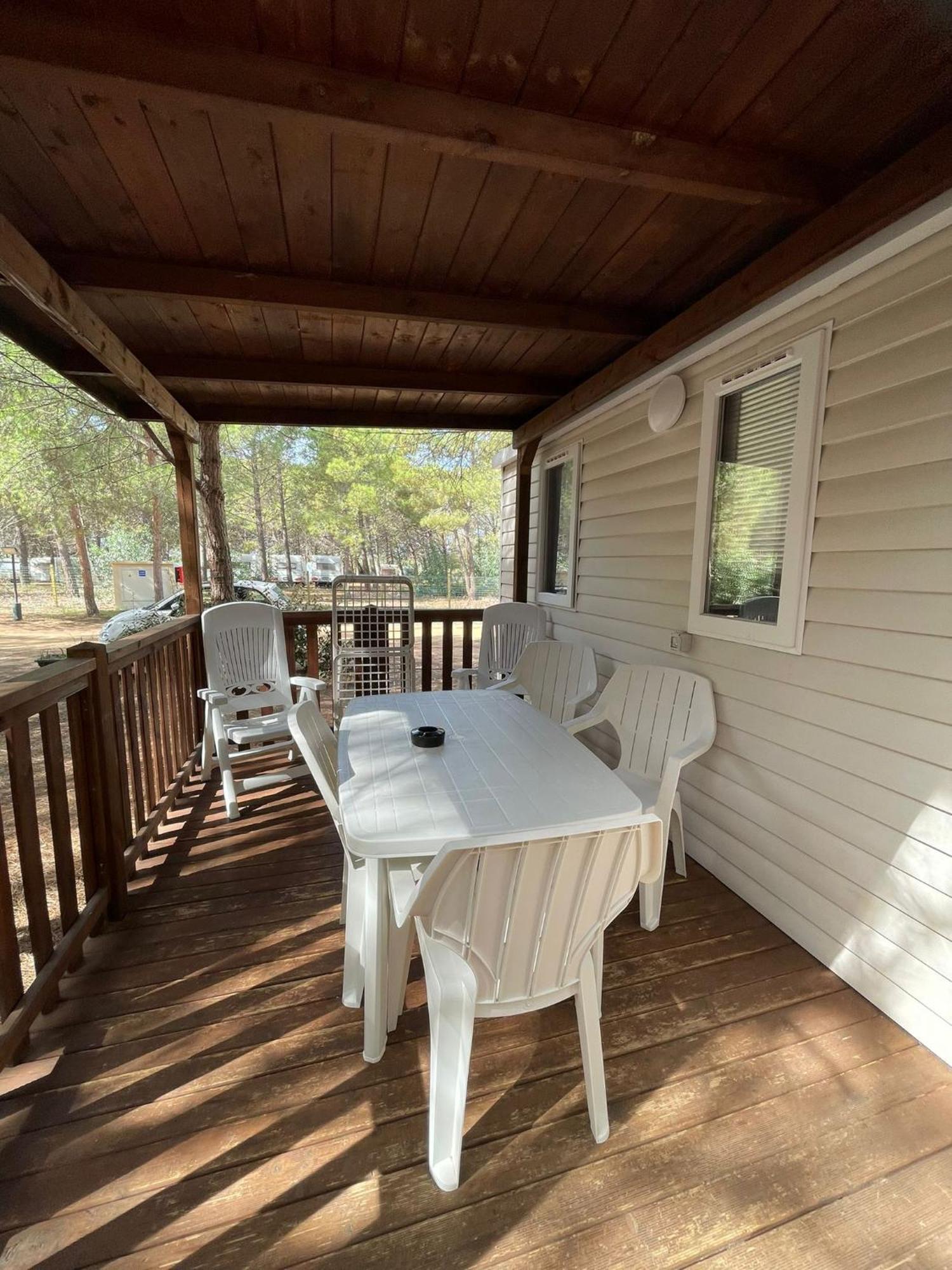Happy Camp Mobile Homes In Camping Iscrixedda ロッツォラーイ エクステリア 写真